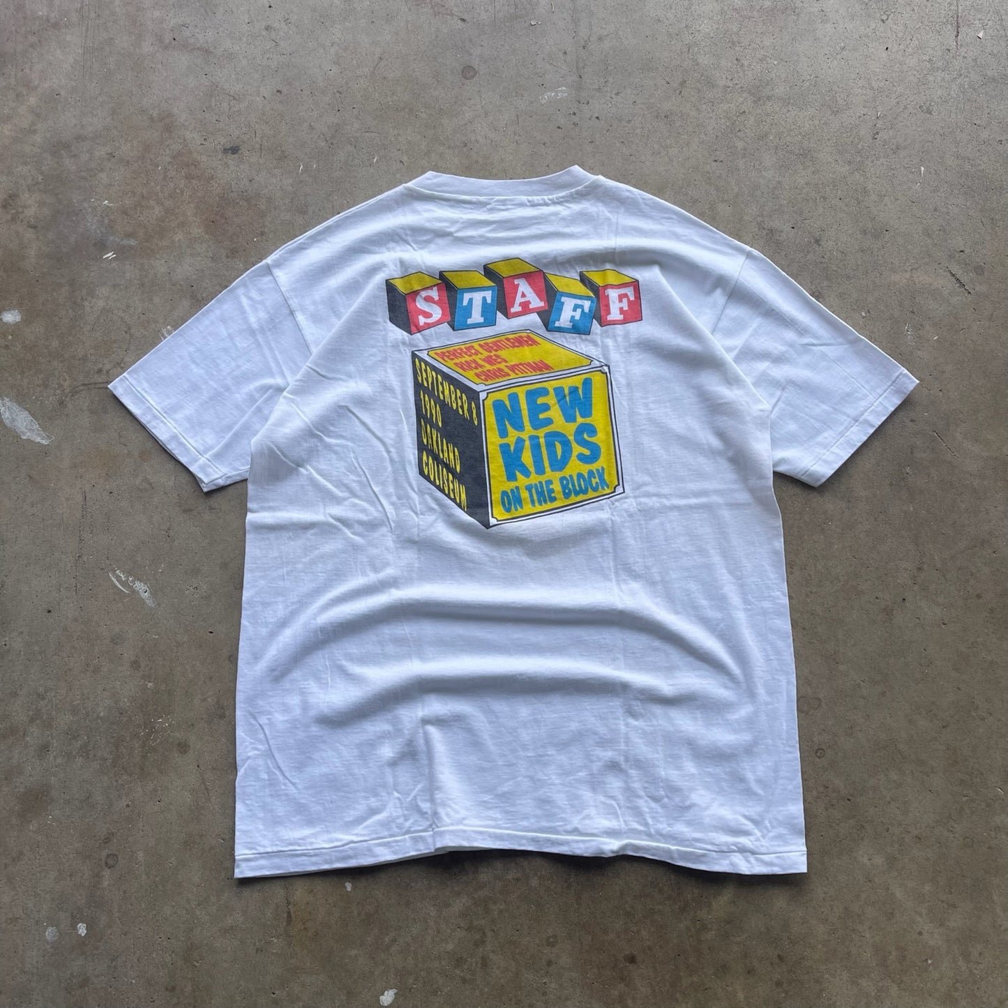 New Kid's on the Block 1990 Day in the green Staff Concert T-shirt size XL