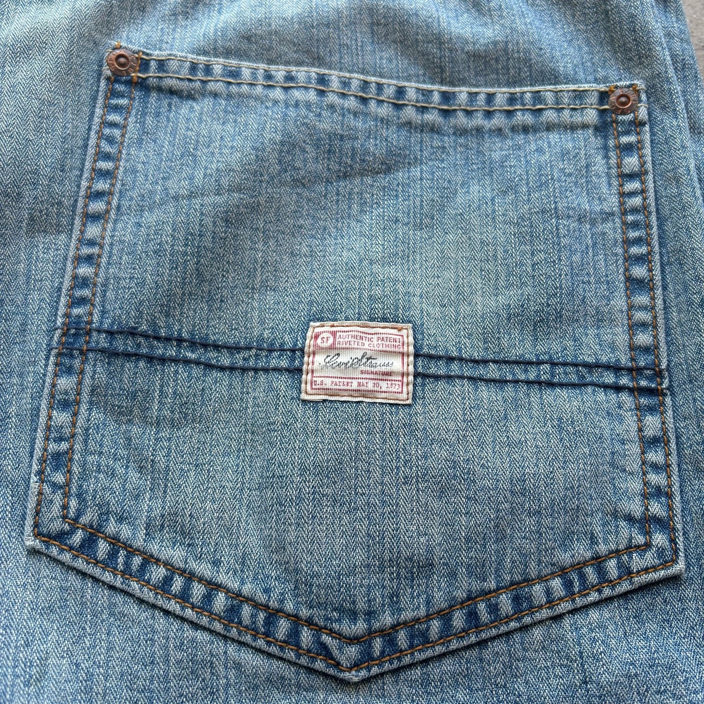 Vintage Levi's Strauss Light wash Denim Jorts Size 34