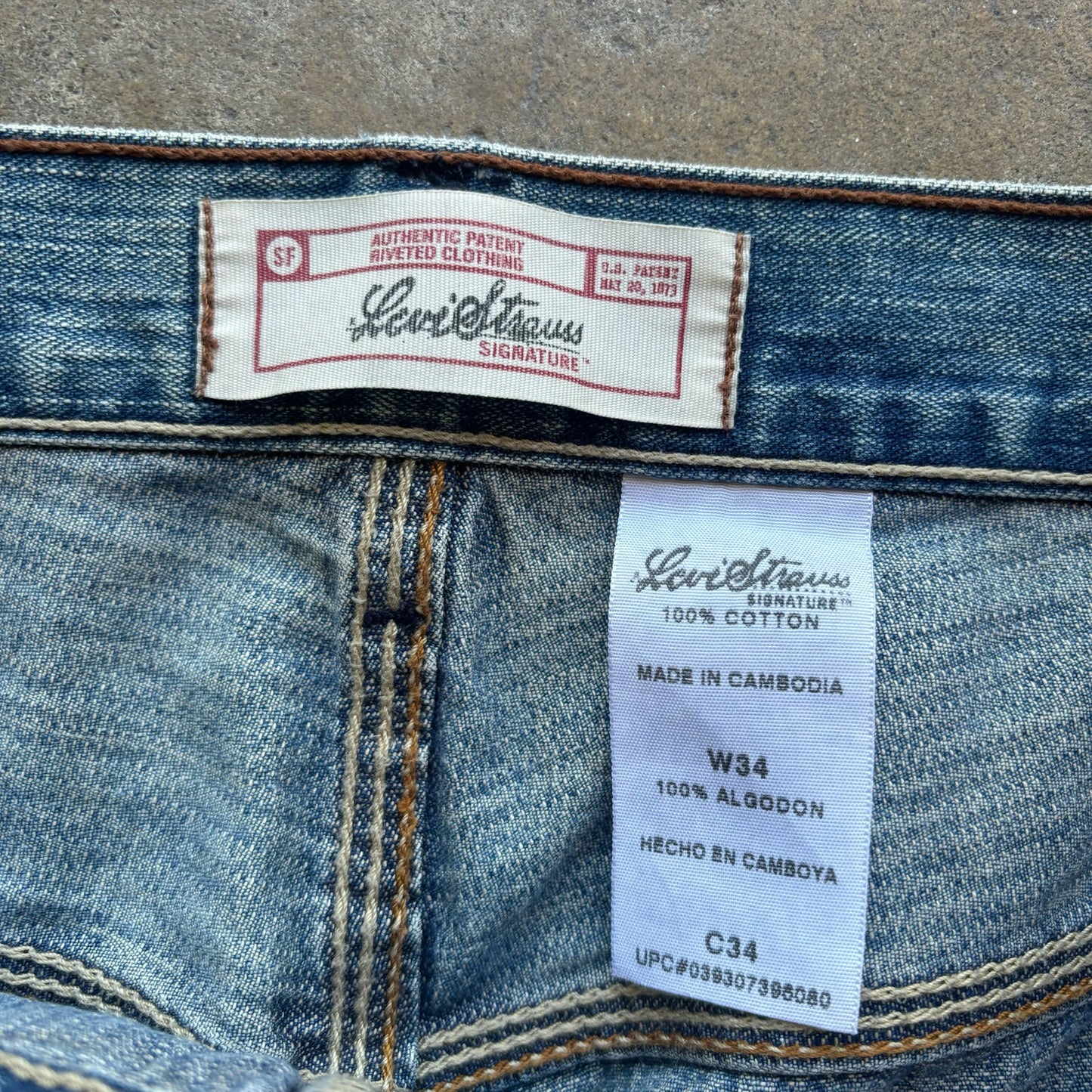 Vintage Levi's Strauss Light wash Denim Jorts Size 34