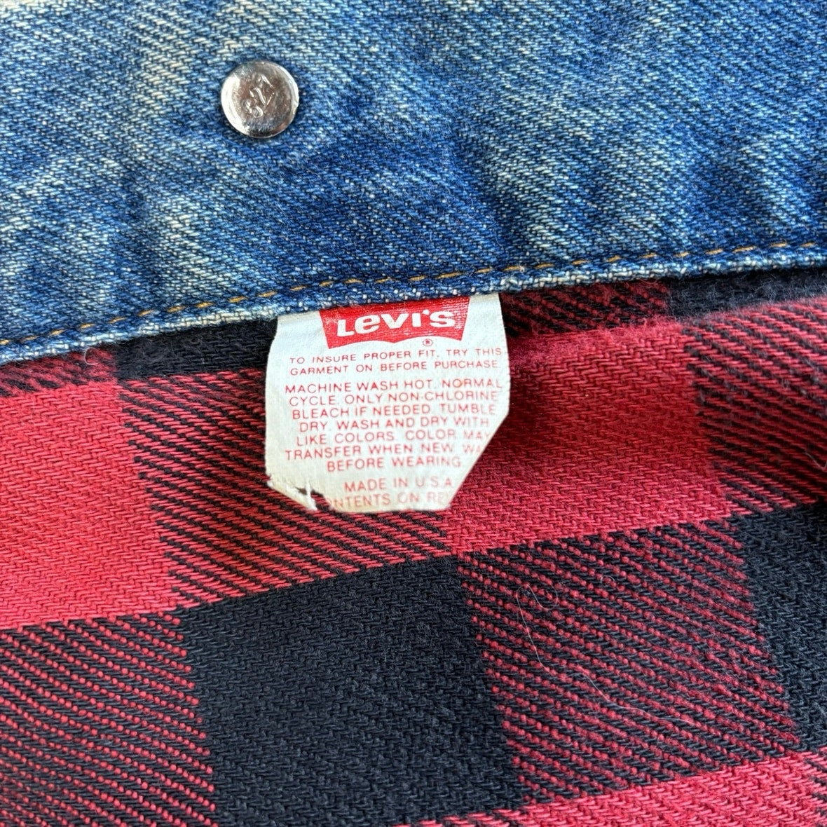 Men's Vintage Levi's Flannel Lined Trucker Jacket Size 44