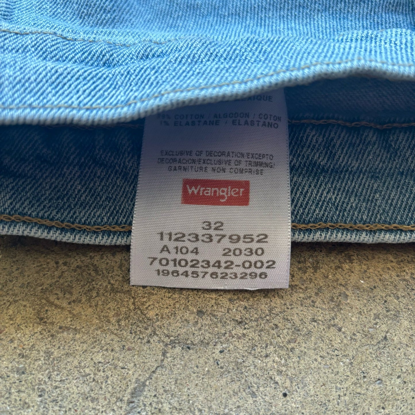 Vintage Wrangler Light Wash Jorts Size 32