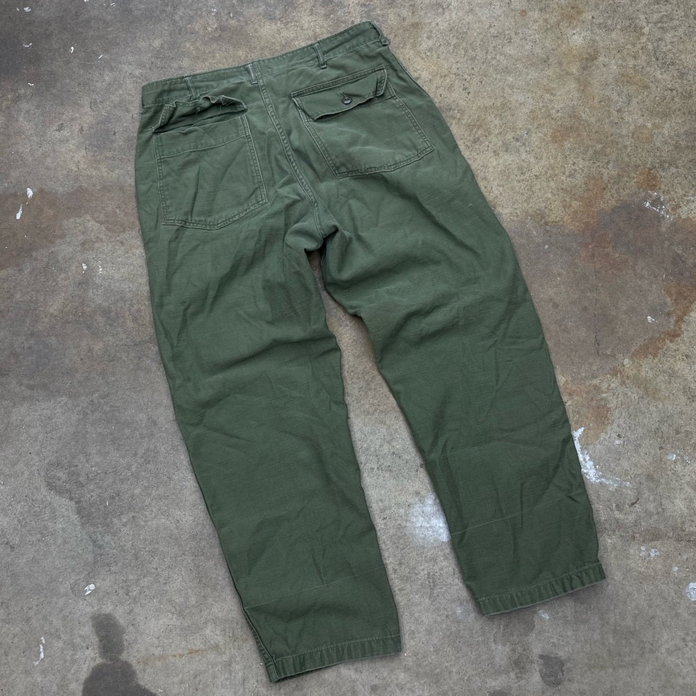 Men's Vintage 1973 Sateen OG-107 olive green Military pants 36x31