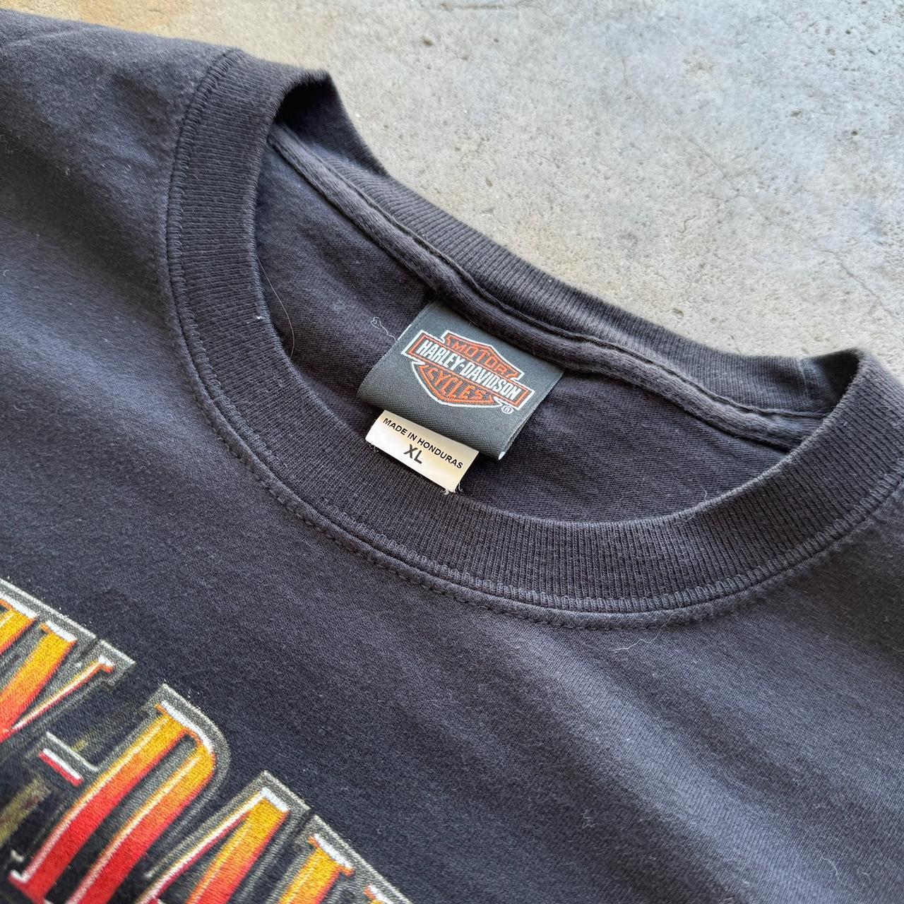 Harley Davidson Y2K Longsleeve Front and back graphic with flames on the sleeve Size XL