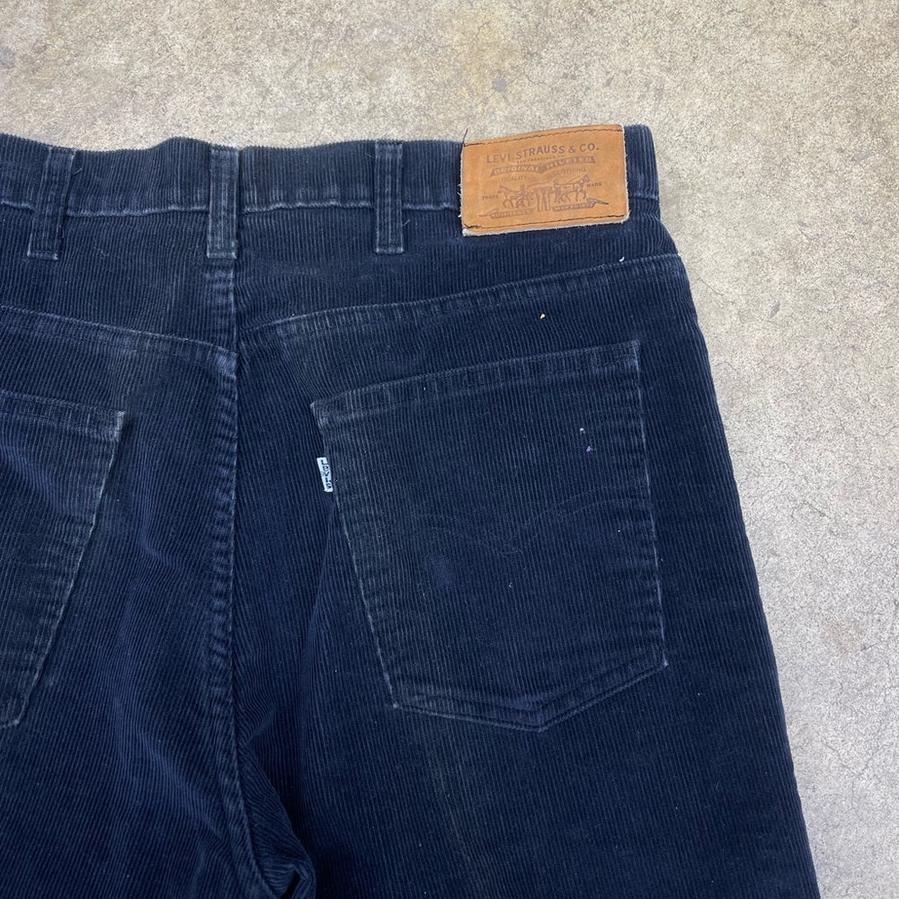 Vintage 90s Men's Levi's Navy Blue Corduroy Pants Size 34x32