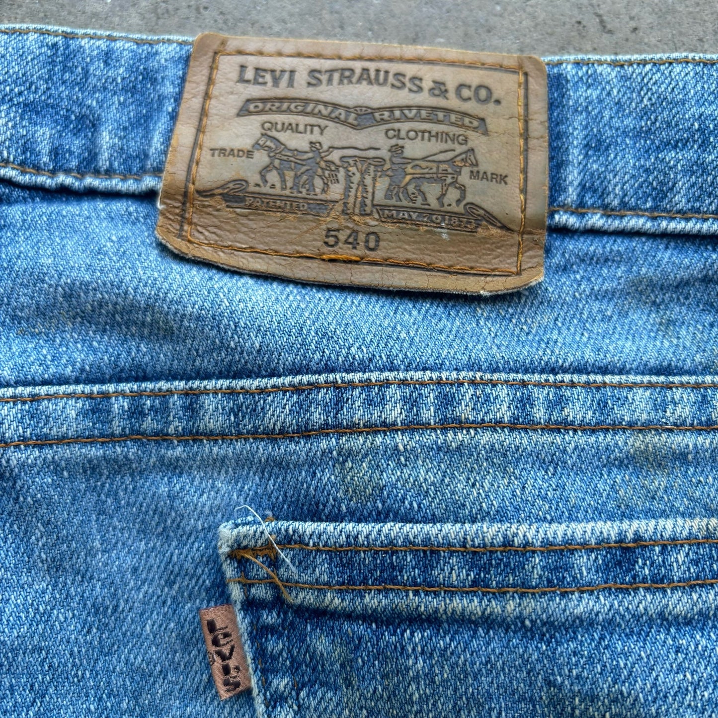 Vintage 90's Levi's 540 Paint splattered Jeans Size 36x29