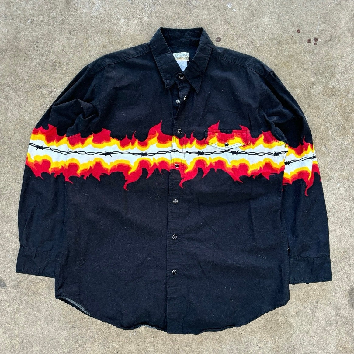 Men's Y2K Flame Pearl Snap Button up shirt size Large