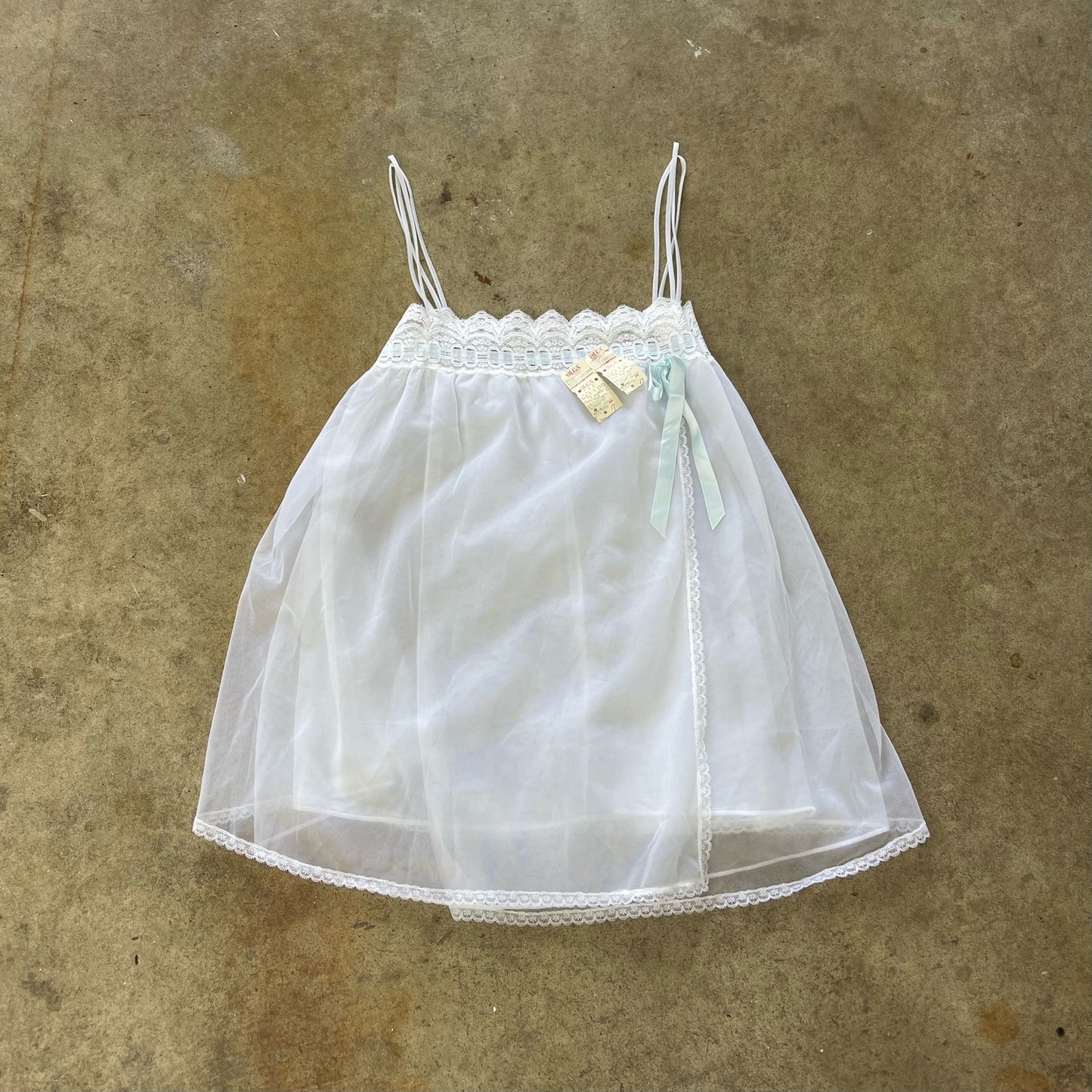 Vintage White OLGA Slip Top with lace