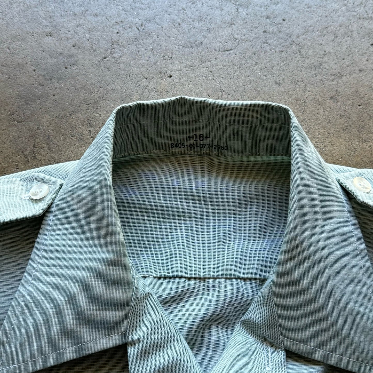 Vintage Military Button up shirt sleeve shirt