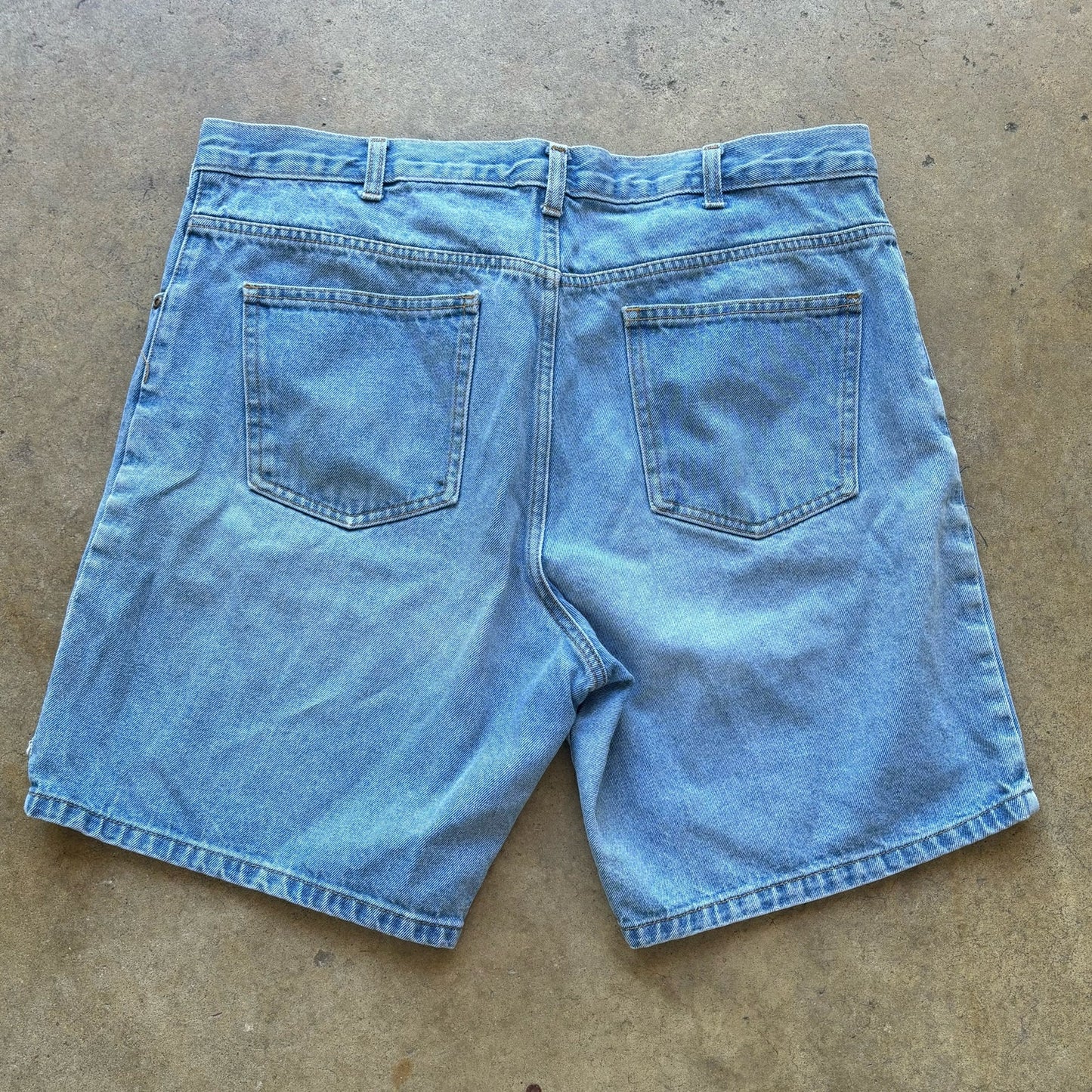 Men's Light Wash Faded Glory Jean Shorts size 38