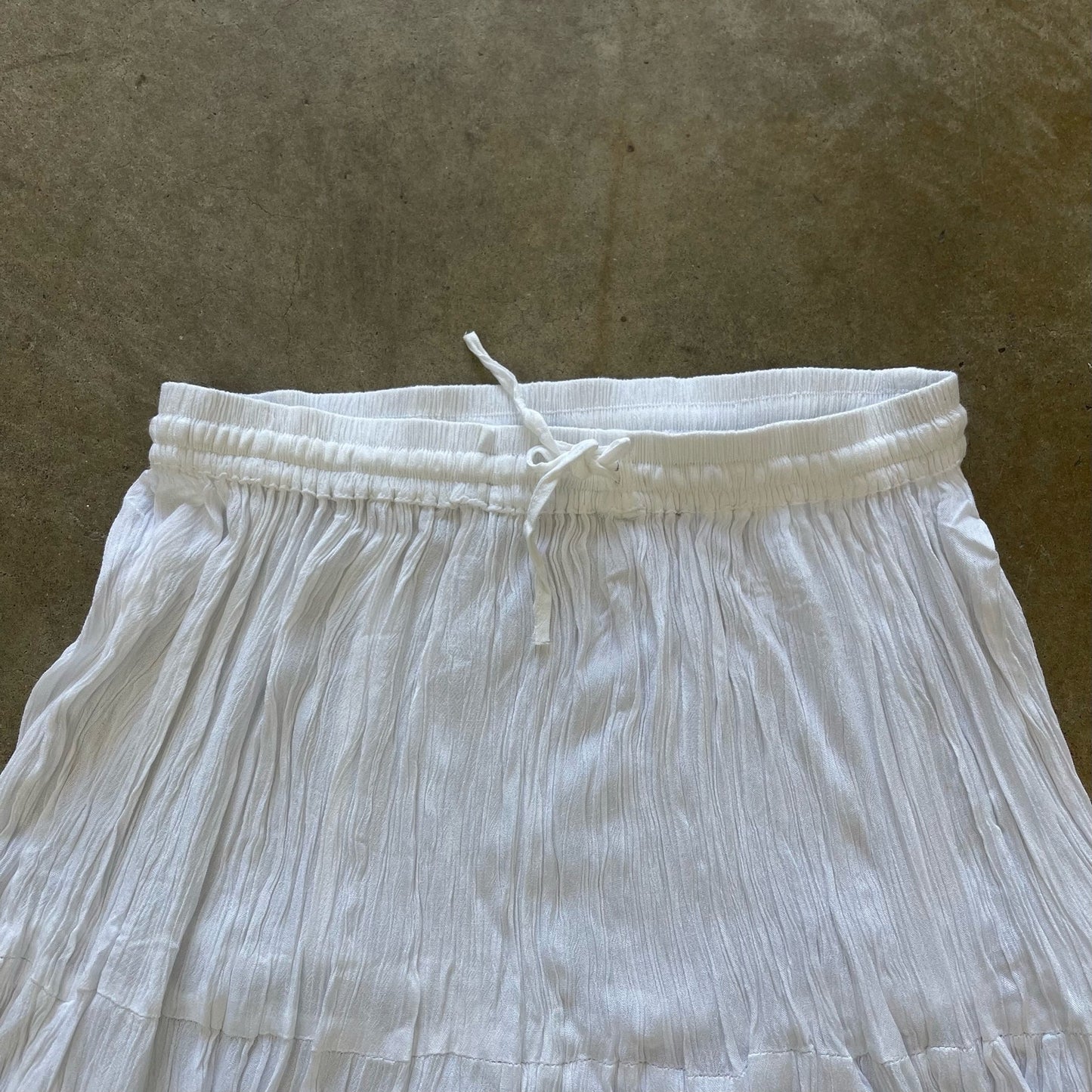 White Women's Flowy Skirt Ruffled Elastic Waist