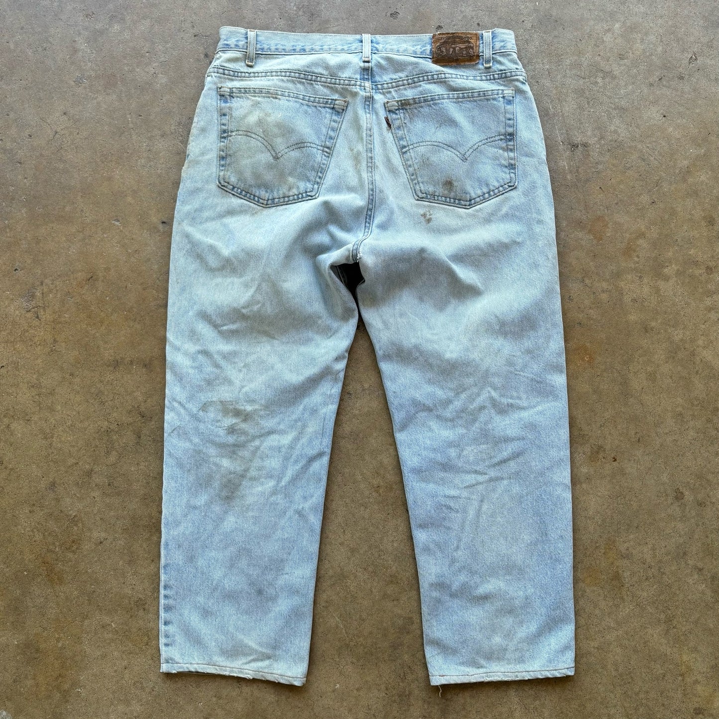 Vintage 90's Faded Lightwash Levi's 540 relaxed fit Jeans Size 38x30