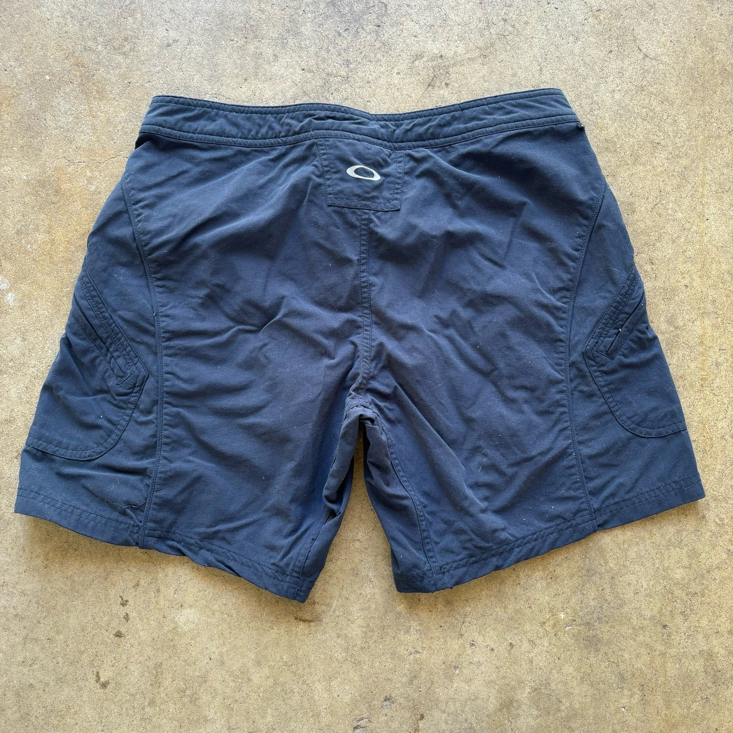 Women's Oakley Outdoor Athletic Shorts Size Large