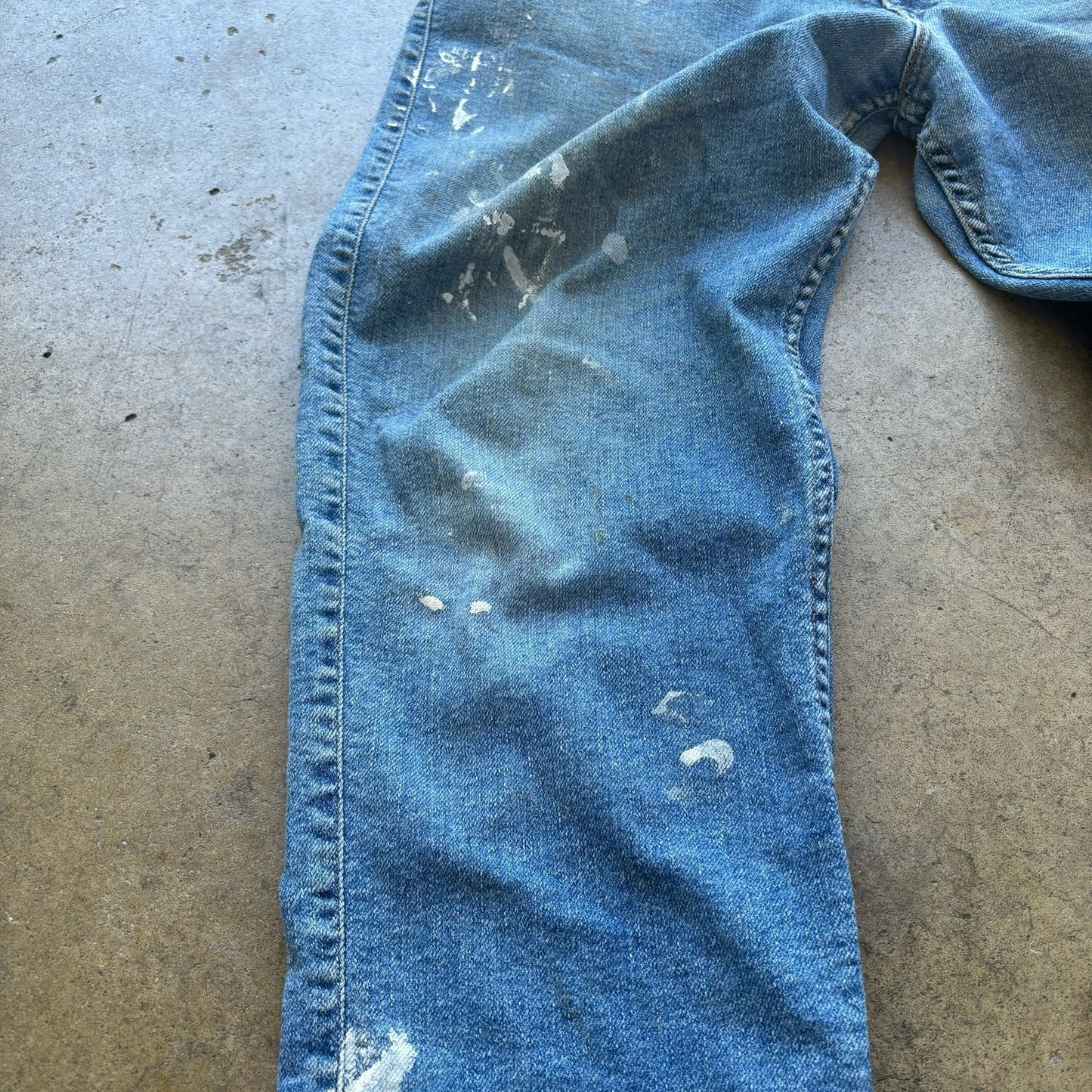 Vintage 90's Levi's 540 Paint splattered Jeans Size 36x29