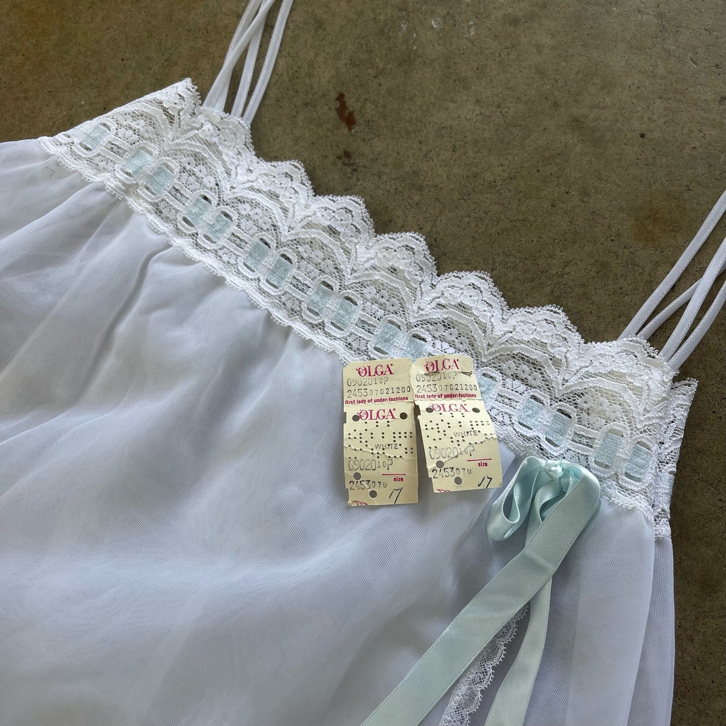 Vintage White OLGA Slip Top with lace