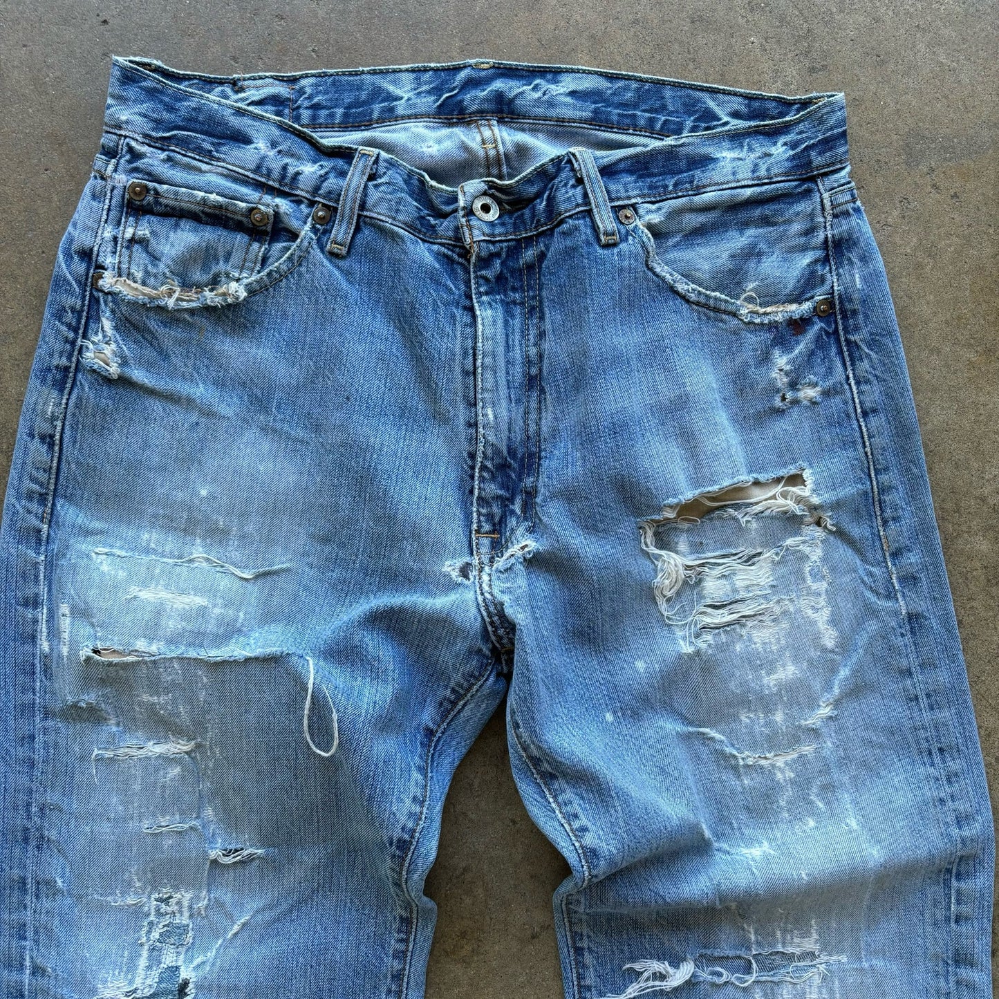 Vintage 90's Ralph Lauren Distressed light was jeans size 34x32