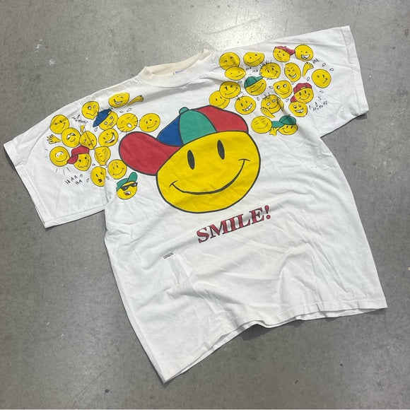 Y2K Kinds AOP Smile t-shirt size XL