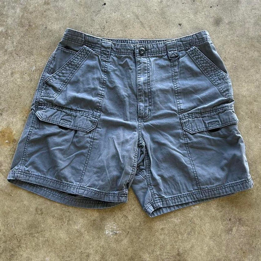 Vintage wrangler front pocket cargo shorts size 36