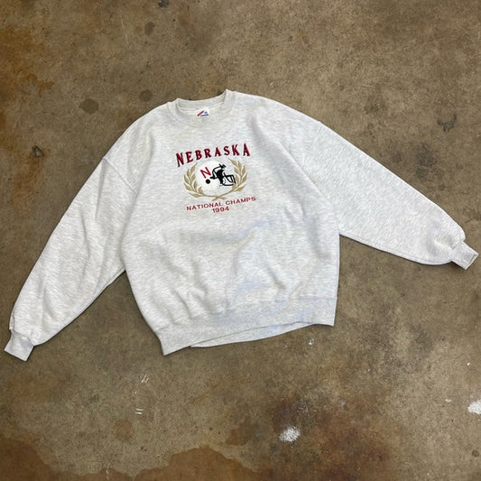 Men’s vintage 1994 fully embroidered Nebraska cornhuskers crewneck size XXL