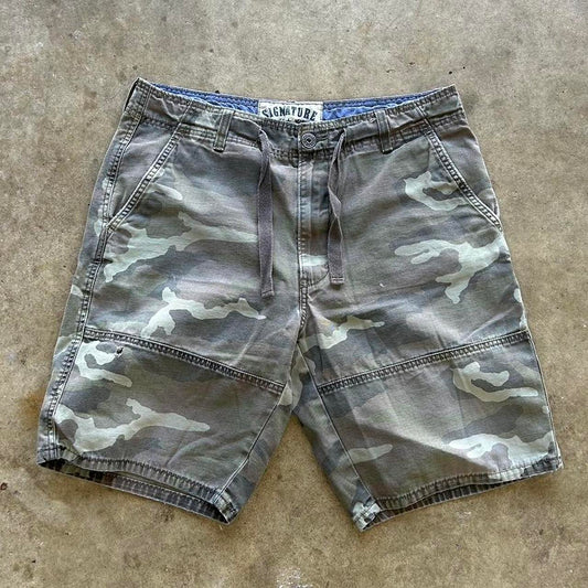 Y2K Signature Levi's Camo Shorts size 34