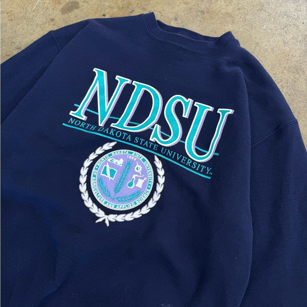 Men’s Vintage 90s NDSU Crewneck size XL