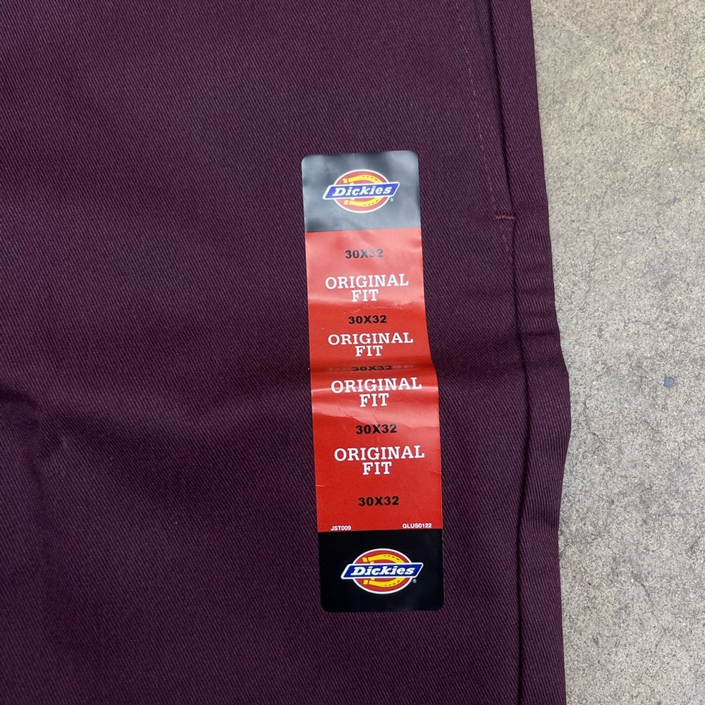 Men’s brand new burgundy dickies 874 chino pants