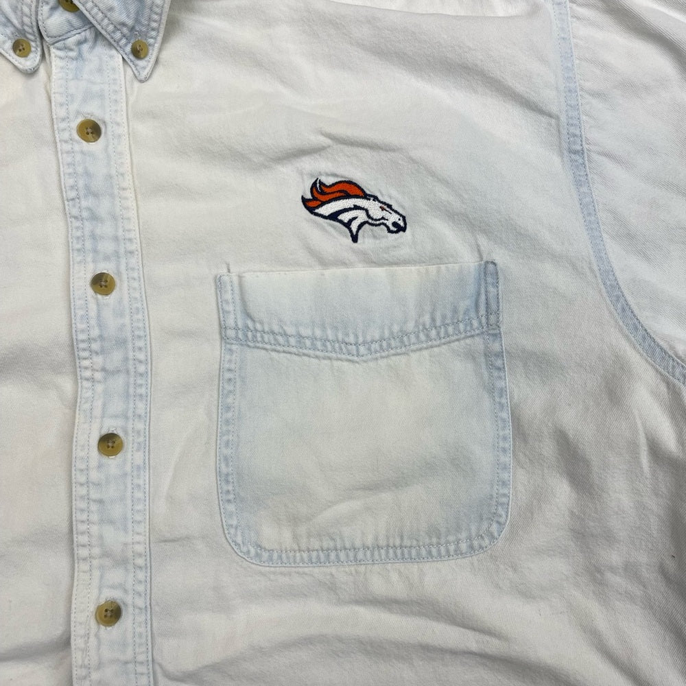 Men’s vintage Denver Broncos Faded denim Button-up Longsleeve shirt size L