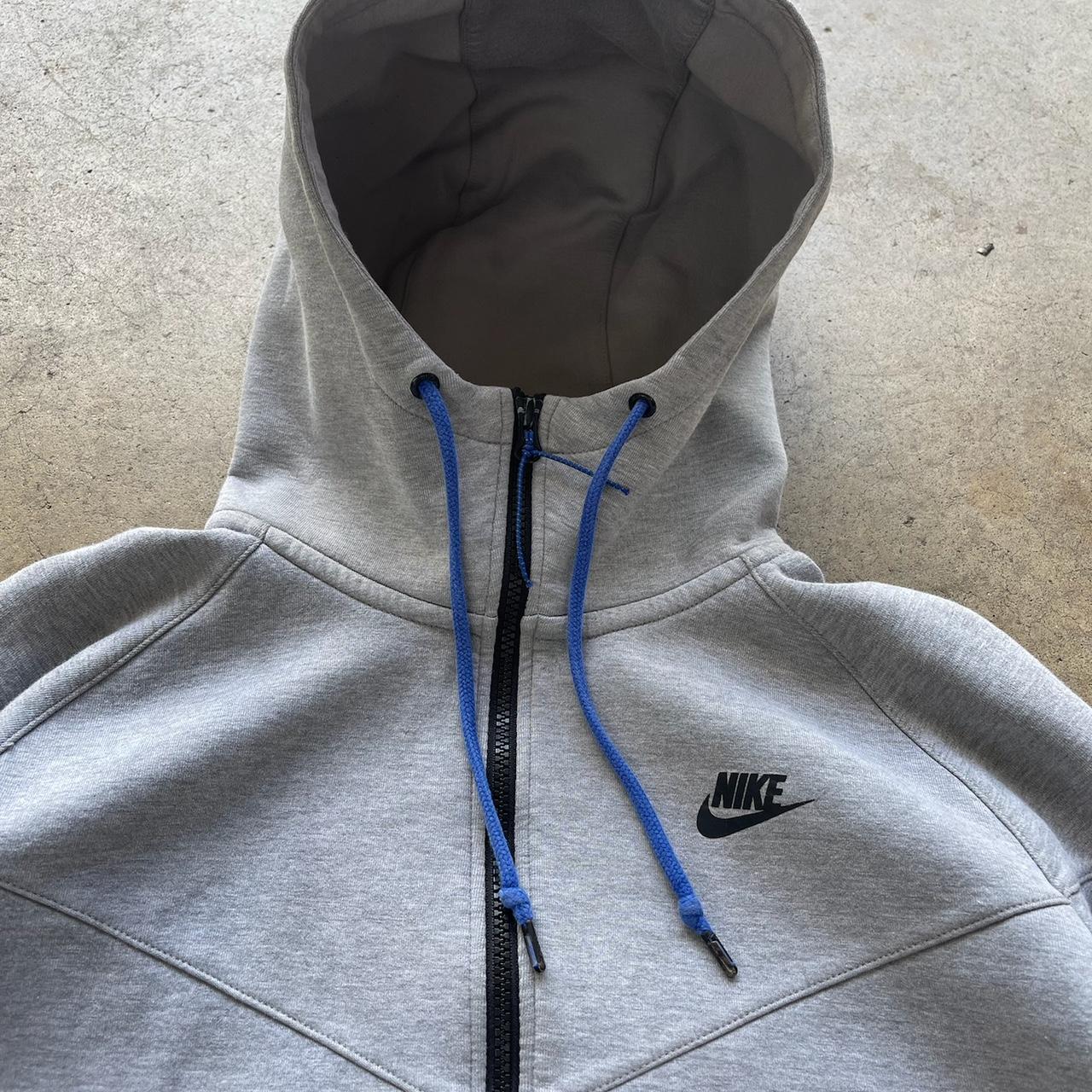 Grey Nike tech hoodie  With blue strings Size XL