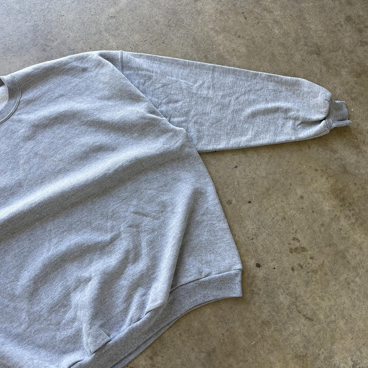 Vintage grey blank crewneck on the jerzees tag size 3XL