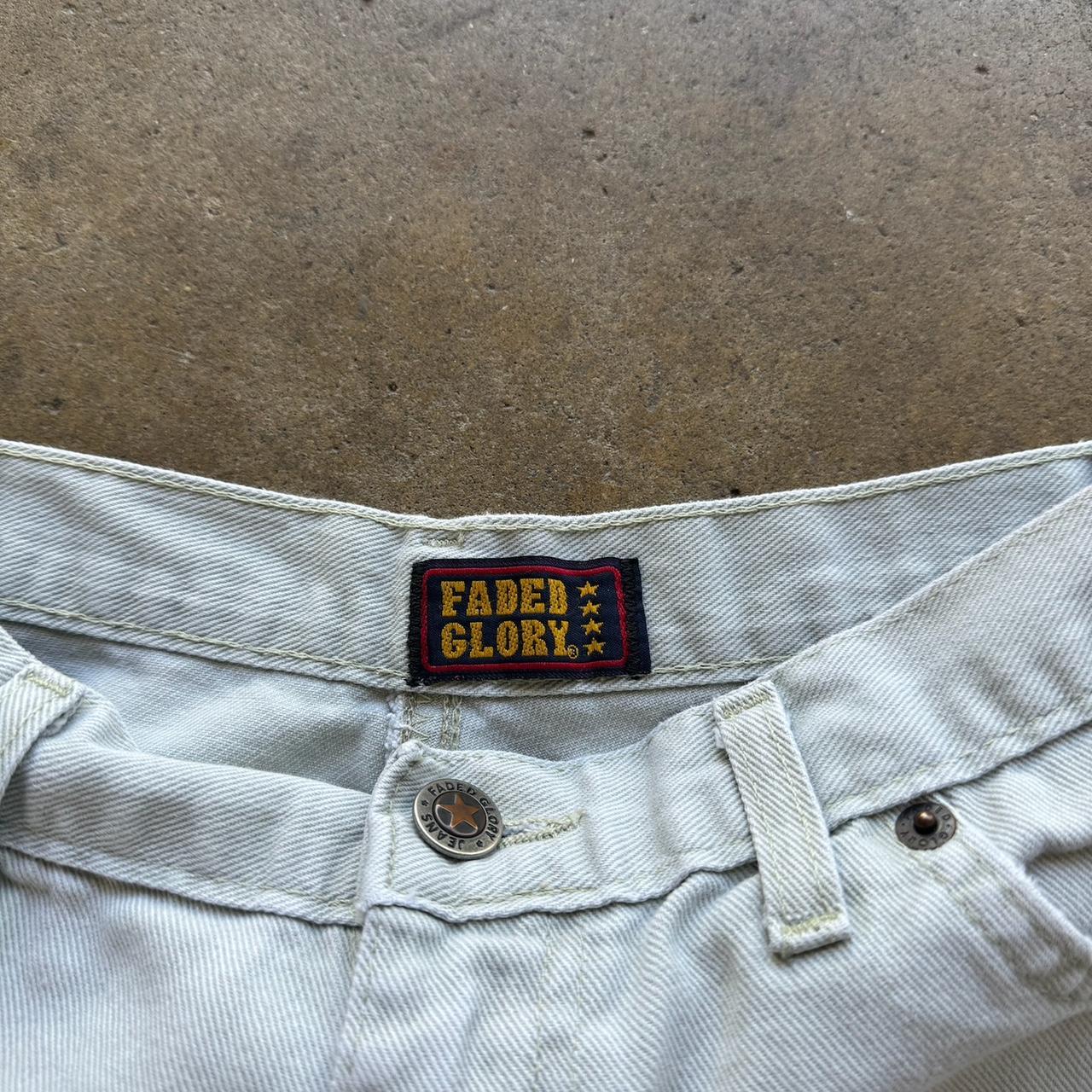 Faded Glory Y2K Cream shorts Size 28