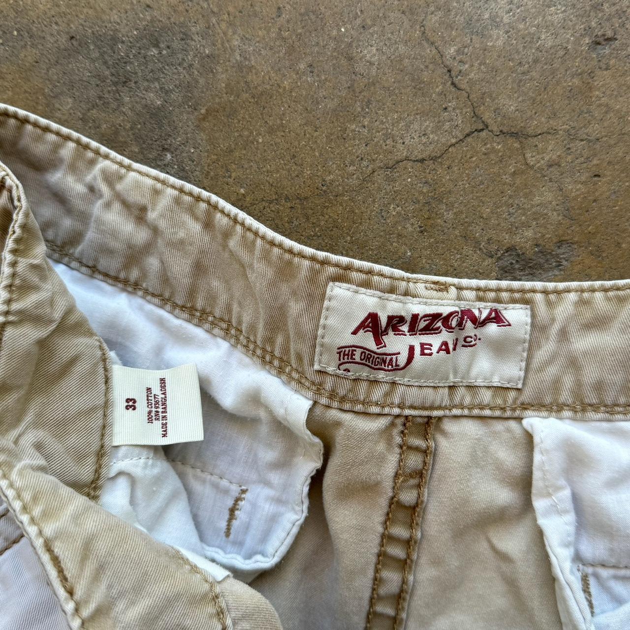 Arizona Jean co Super faded cream cargo shorts size 33