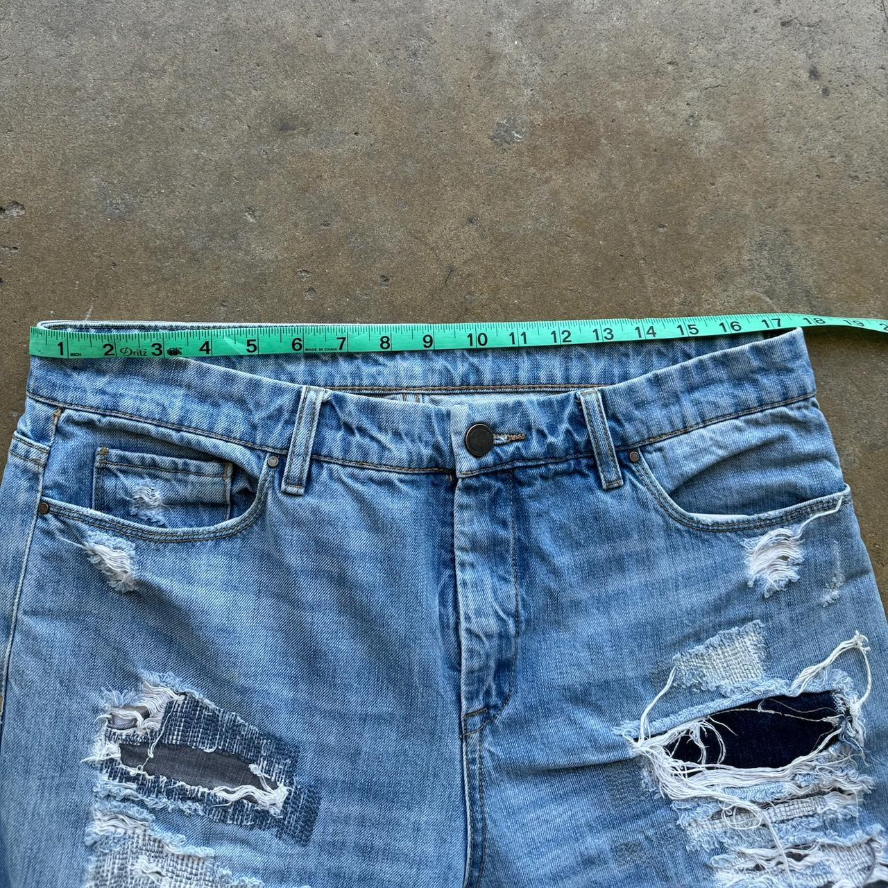 Blank NYC Designer Distressed jeans Waist measures to 17.5'