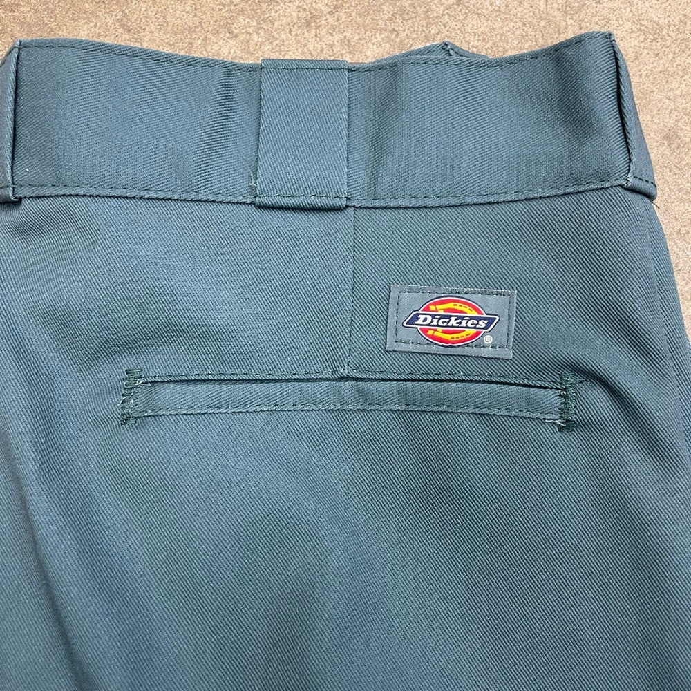 Men’s brand new burgundy dickies 874 chino pants